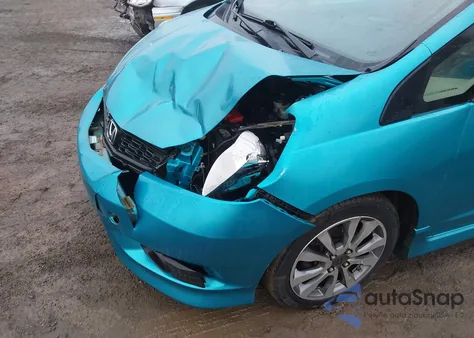 2013 Honda Fit Sport z USA, uszkodzony, nr VIN JHMGE8H59DC047741